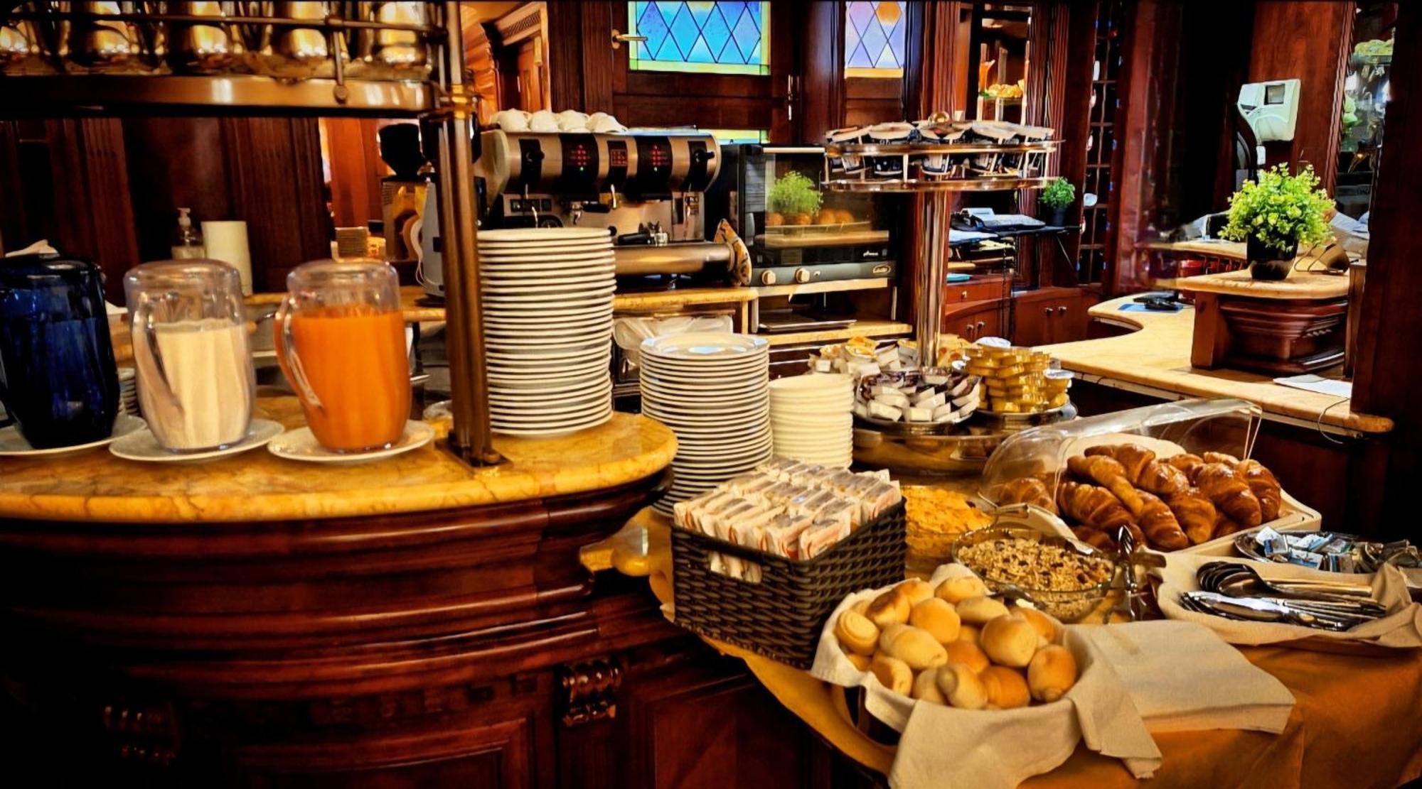 Hotel Lux Венеция Екстериор снимка